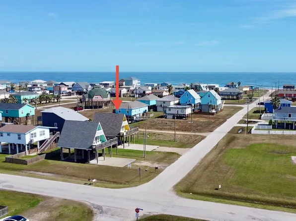 310 Angel Wing Dr, Surfside Beach, TX 77541