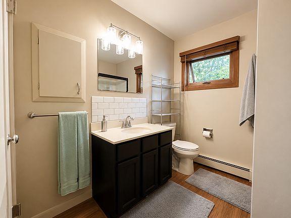 4th image of 2308 Parmenter St APT 3