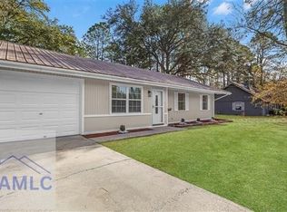 1076 Live Oak Church Rd, Hinesville, GA 31313