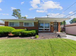 15000 Kenwood St, Oak Park, MI 48237
