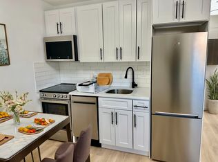 740A E 7th St #3, Boston, MA 02127