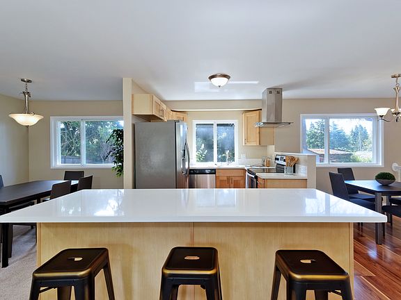 5th image of 23006 20th Ave S