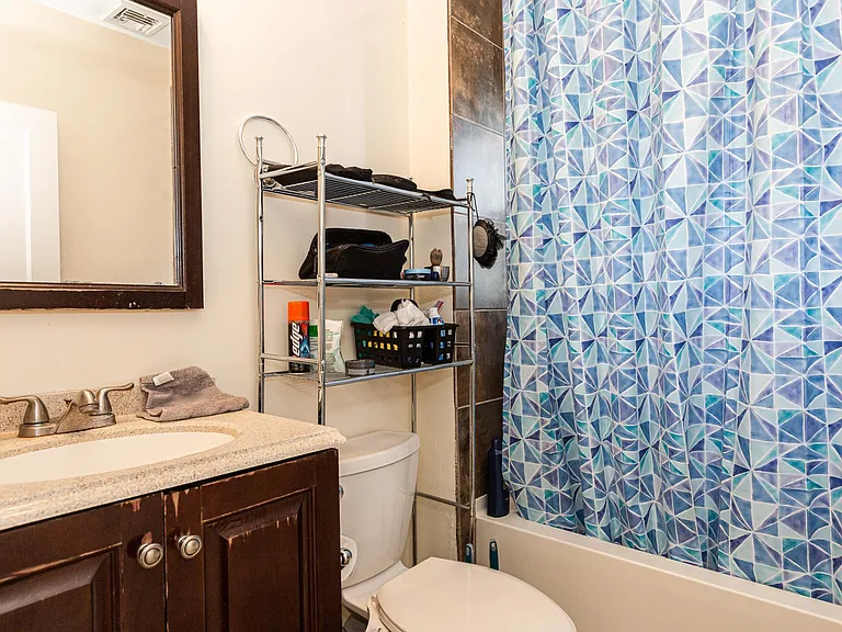 186 Calumet St #2 — Photo 10