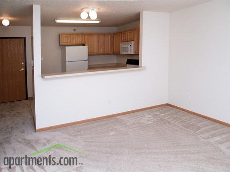 2nd image of 925 Sherrylynn Blvd APT 16