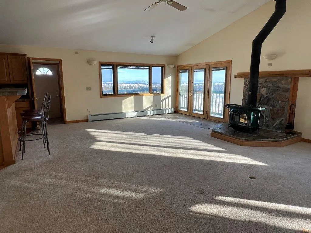 2 bed, 2168 sqft, $2,000 — Photo 4