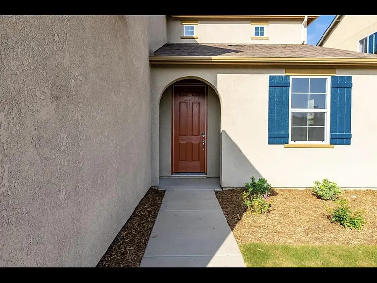 6698 E Adena Ave — Photo 41