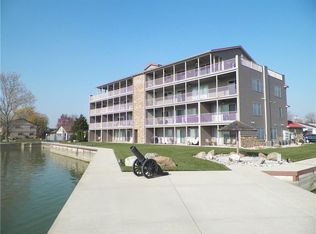 117 S Enterprise St UNIT 402, Celina, OH 45822