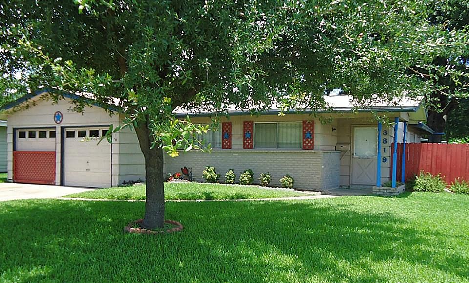 1st image of 3819 Newton Dr