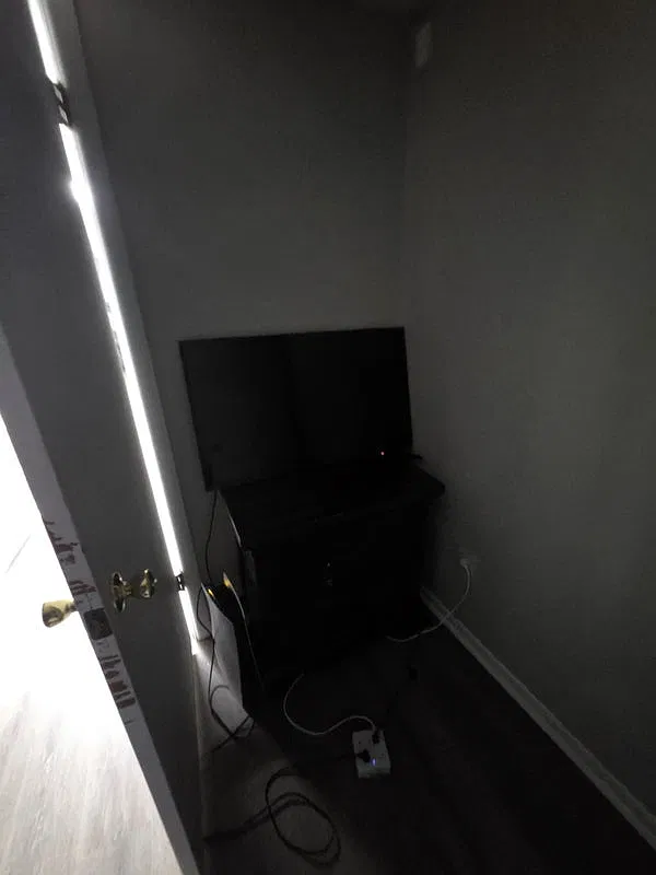 2 bed, 2.5 bath, 3636 sqft, $800 — Photo 1