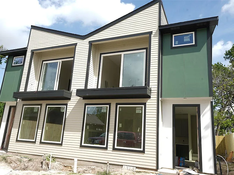 1315 Knight St #2 — Photo 2