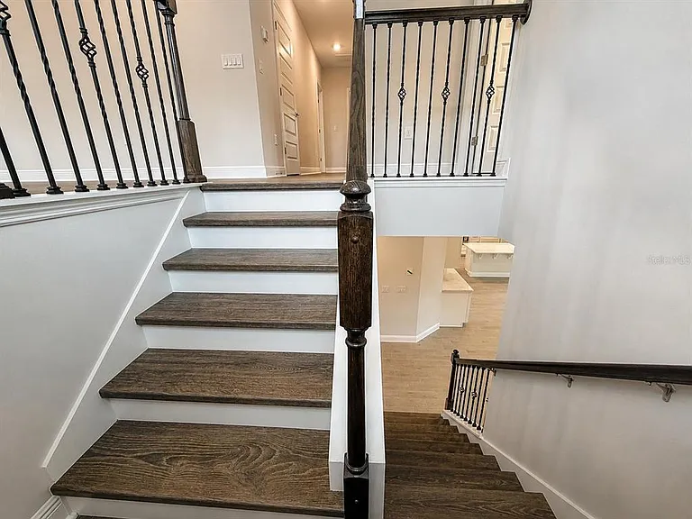 18035 Cider Mill Ln — Photo 26