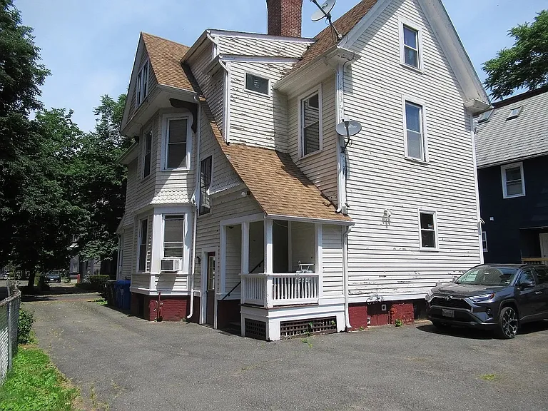 27 Salem St #2 — Photo 18