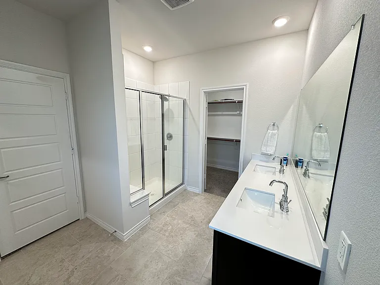 809 Lone Rock Dr — Photo 4