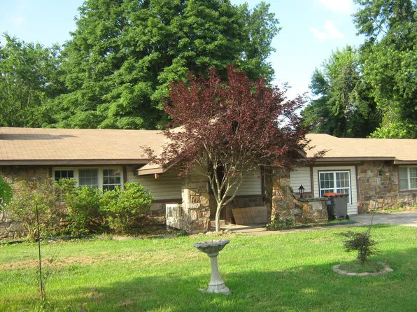 506 West St, Grove, OK 74344