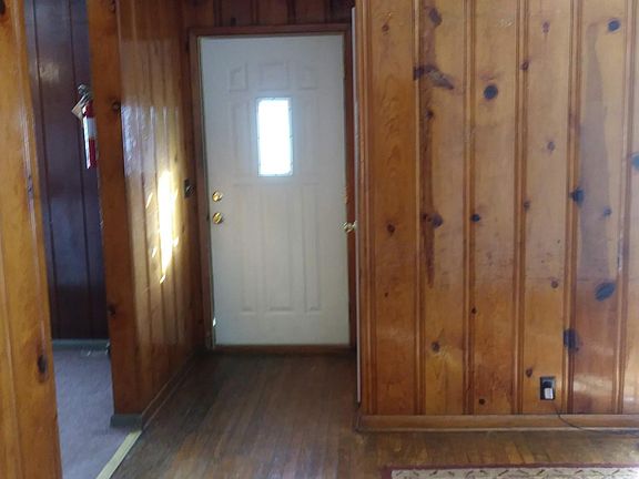 2nd image of 2639 E Dekist St