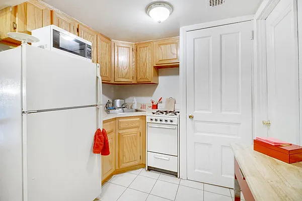 Rented by LG Fairmont Group | media 9