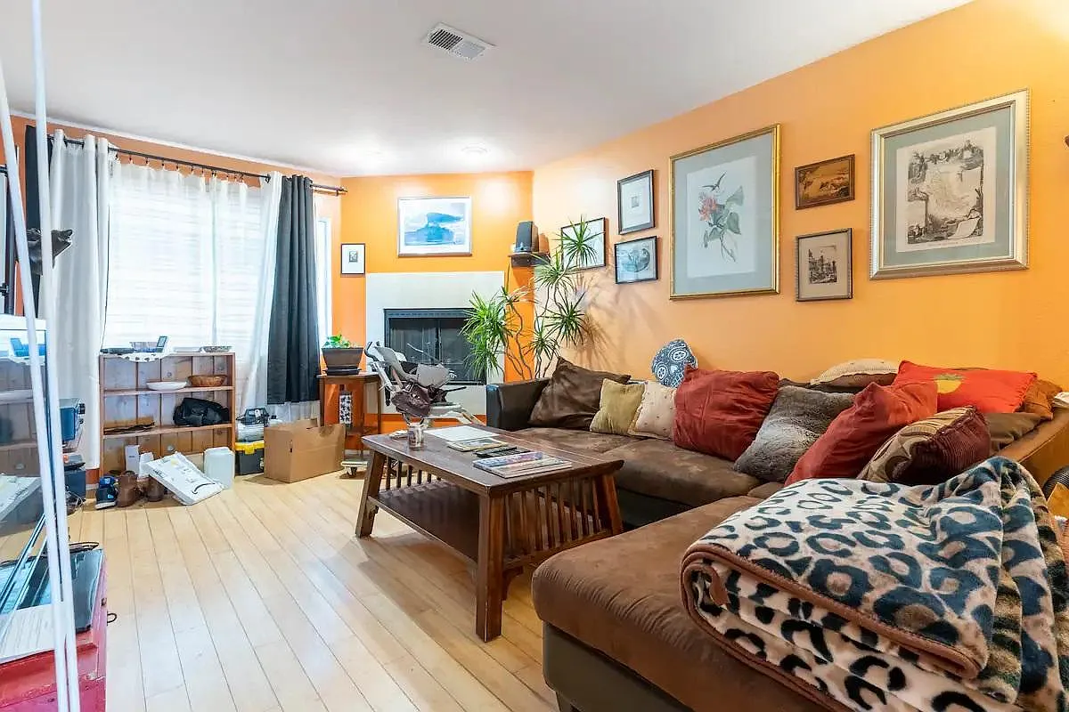 2 bed, 2.5 bath, 1000 sqft, $3,495 — Photo 2