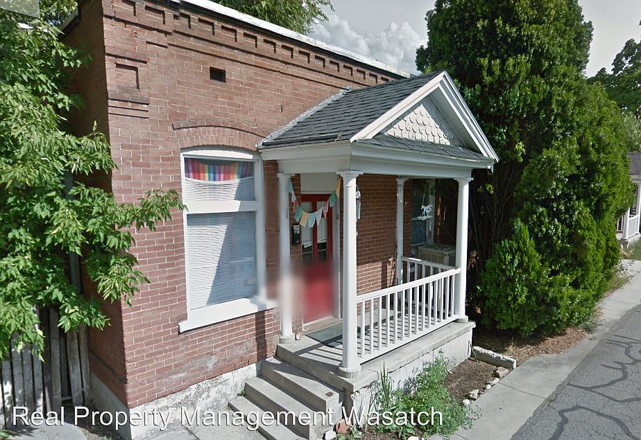 1st image of 727 S Gudgell Ct