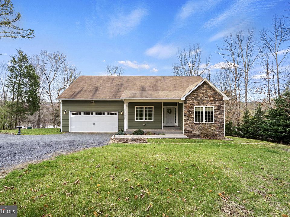 1st image of 26476 Daniels Point Dr