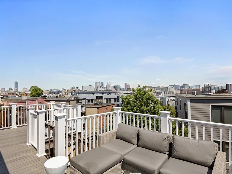24 Emerson St #3 — Photo 16