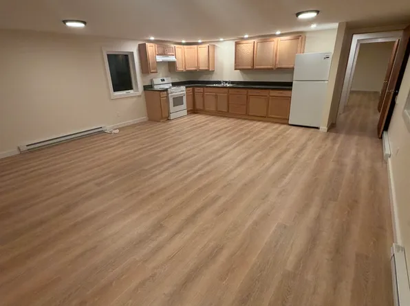 16 Snow Ave, Hinsdale, NH