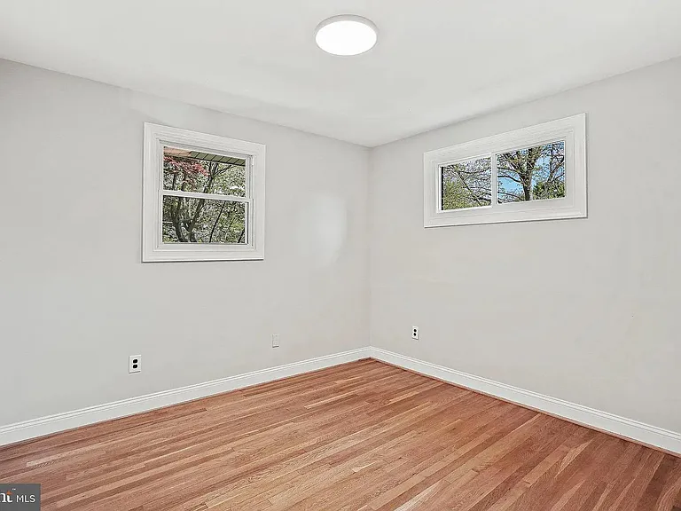 11118 Schuylkill Rd — Photo 8