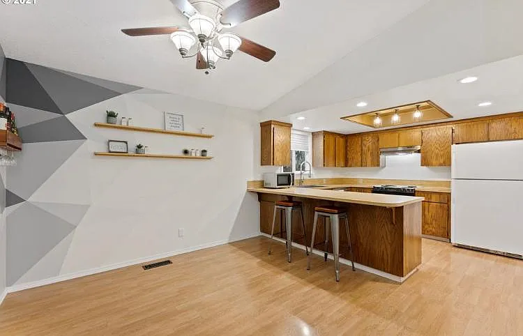 20380 SW Clarion St — Photo 1