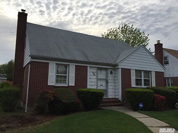 2nd image of 42 Heather Ln