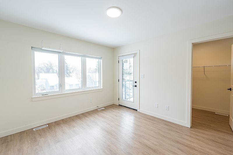 Winnipeg Apartment for rent - 3 Bedrooms — photo 10