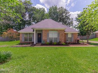 106 Afton Dr, Brandon, MS 39042