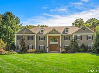 15 Adirondack Trail, Easton, CT 06612