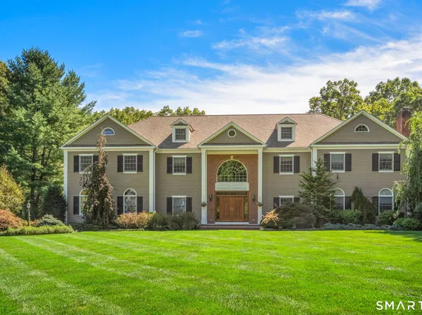 15 Adirondack Trail, Easton, CT 06612