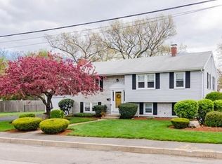 15 Padula Rd, Weymouth, MA 02188