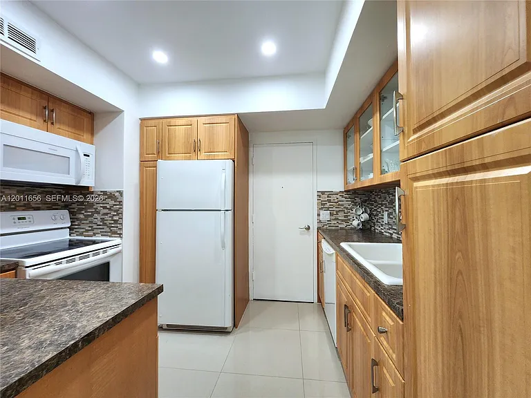 3505 S Ocean Dr #1217 — Photo 8