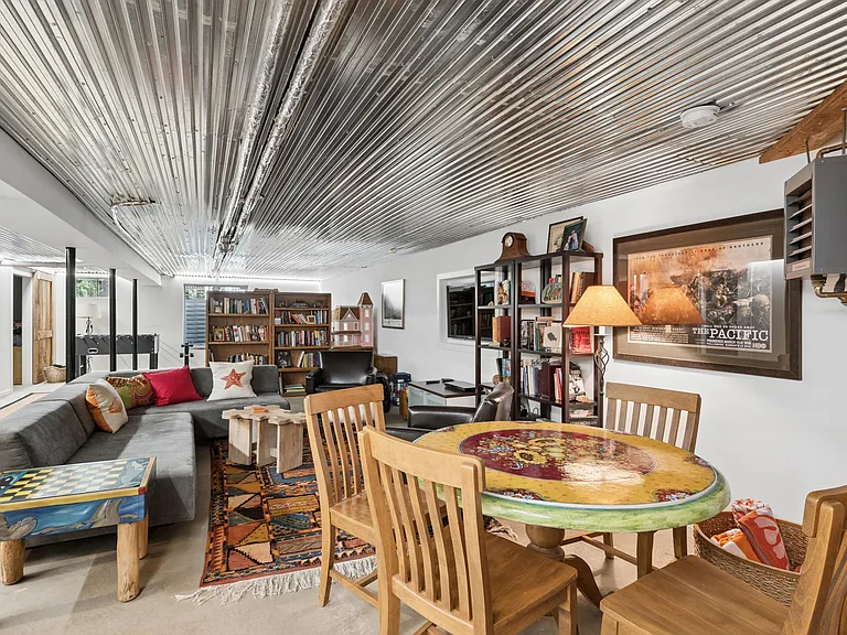 12 Partridge Dr — Photo 31