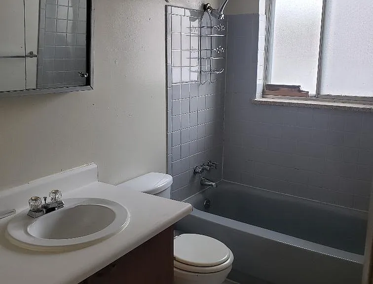 8445 Grandview Ave #3 — Photo 9