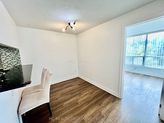 5th image of 3050 Ellesmere Rd #609