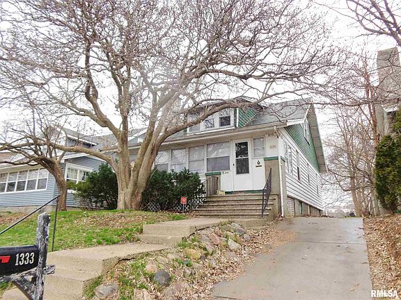 3rd image of 1333 E Hillcrest Pl