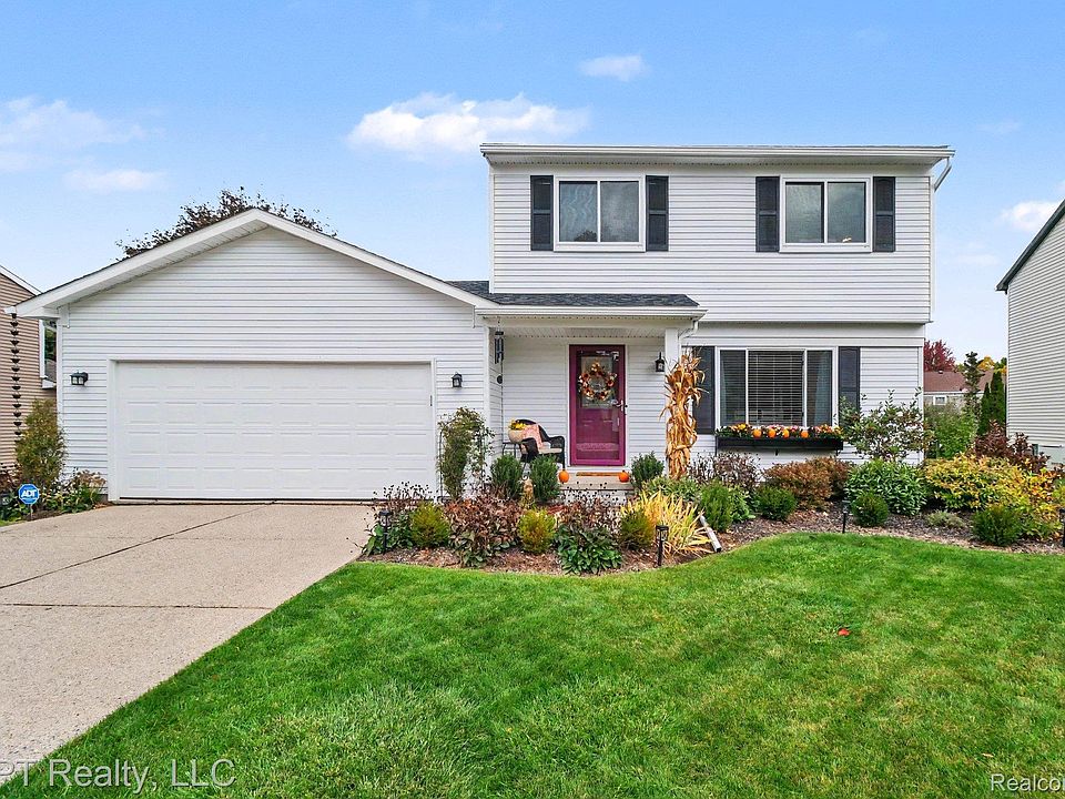 183 Arlington Dr, photo 4