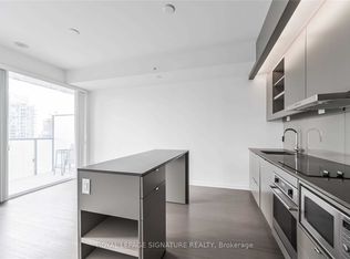 101 Peter St #2007, Toronto, ON M5V 0G6