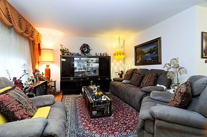 2nd image of 7245 N Lowell Ave