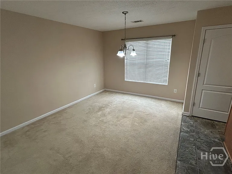 197 Bridgewater Cir — Photo 3
