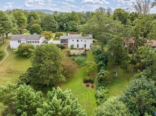 1623 Saint Annes Rd, Charlottesville, VA 22901