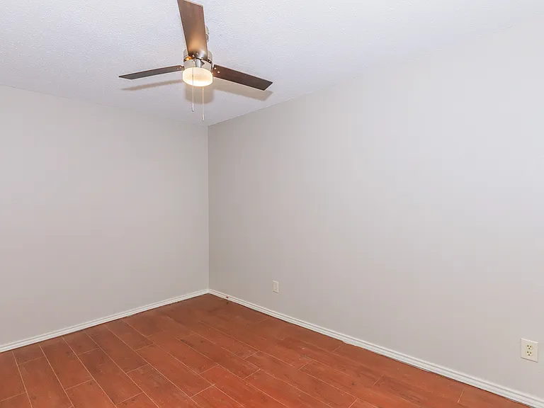 Vintage Square Apartments, McAllen, TX — Photo 68