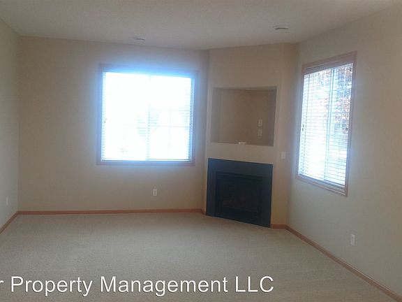 3rd image of 847 Willow Glen Ct #1308