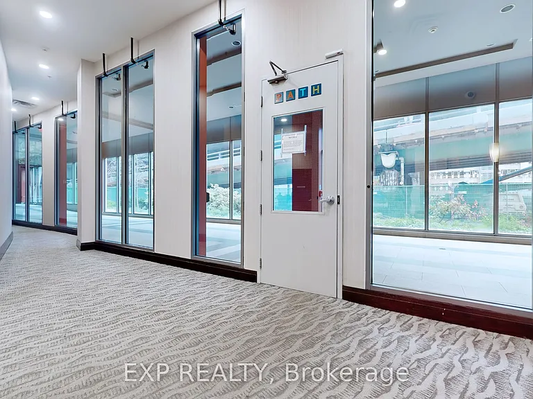 25 Lower Simcoe St #1106 — Photo 29