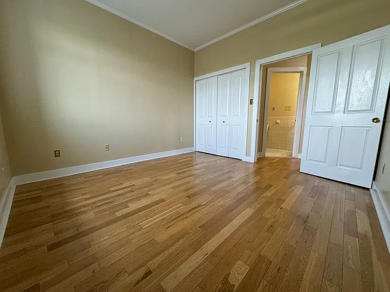 535 Main St #17 — Photo 13