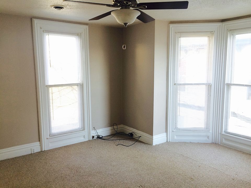 2nd image of 307 W Center St APT 2