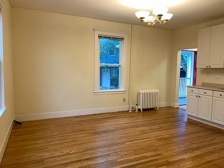 86 Clarendon Ave #F — Photo 17