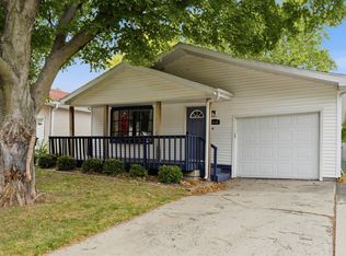 1516 N Hershey Rd, Bloomington, IL 61704